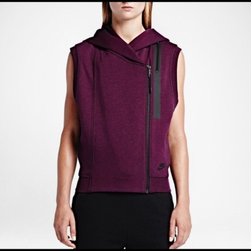 Nike asymmetric active vest deep plum with hood
